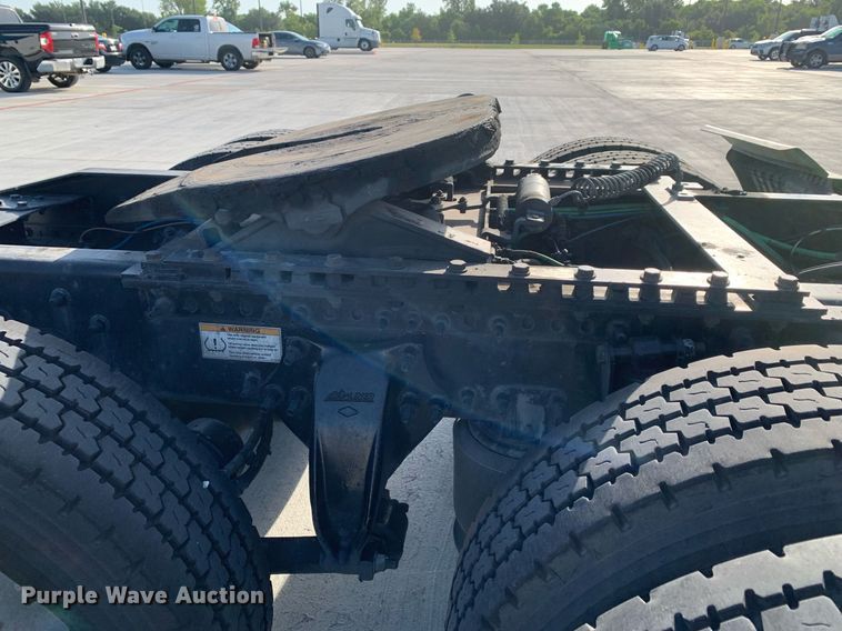 image for item DP8663 2020 Freightliner Cascadia  semi truck