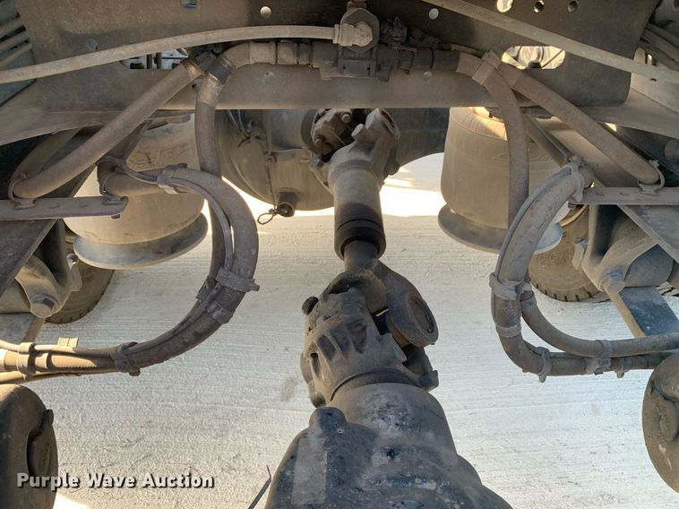 image for item DP8663 2020 Freightliner Cascadia  semi truck