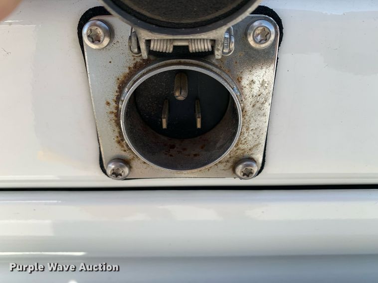 image for item DP8663 2020 Freightliner Cascadia  semi truck