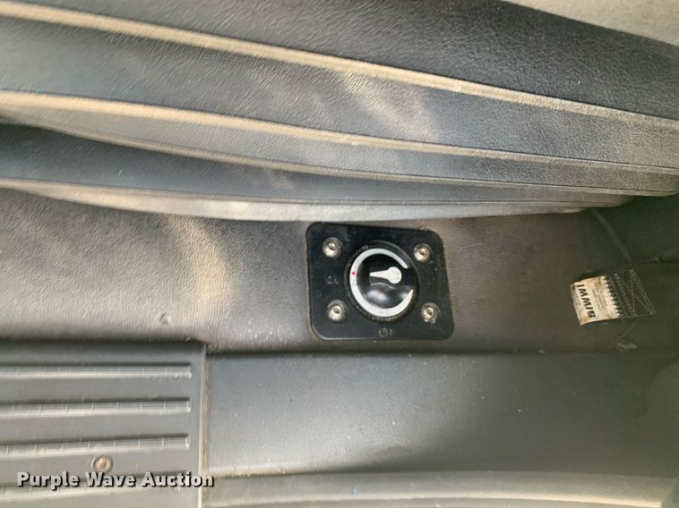 image for item DP8663 2020 Freightliner Cascadia  semi truck