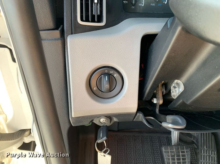 image for item DP8663 2020 Freightliner Cascadia  semi truck