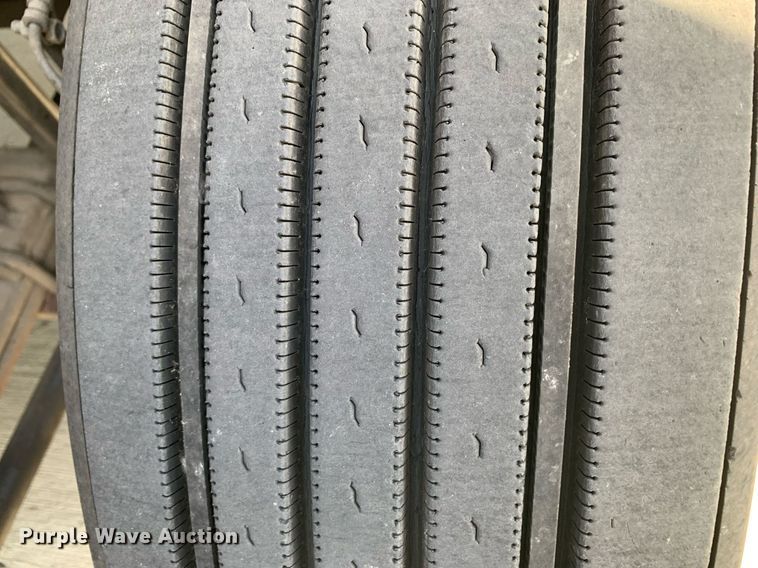 image for item DP8663 2020 Freightliner Cascadia  semi truck