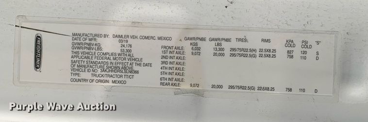 image for item DP8663 2020 Freightliner Cascadia  semi truck