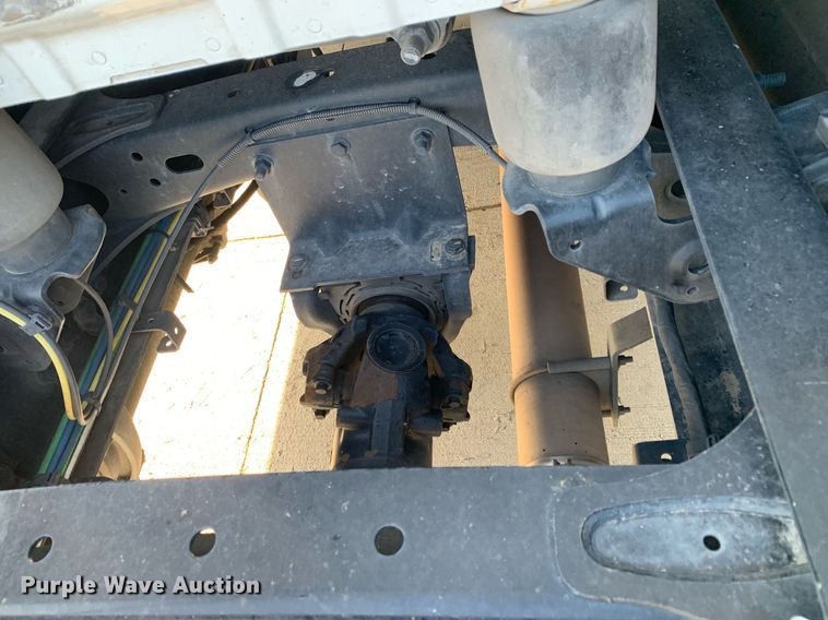 image for item DP8664 2020 Freightliner Cascadia  semi truck