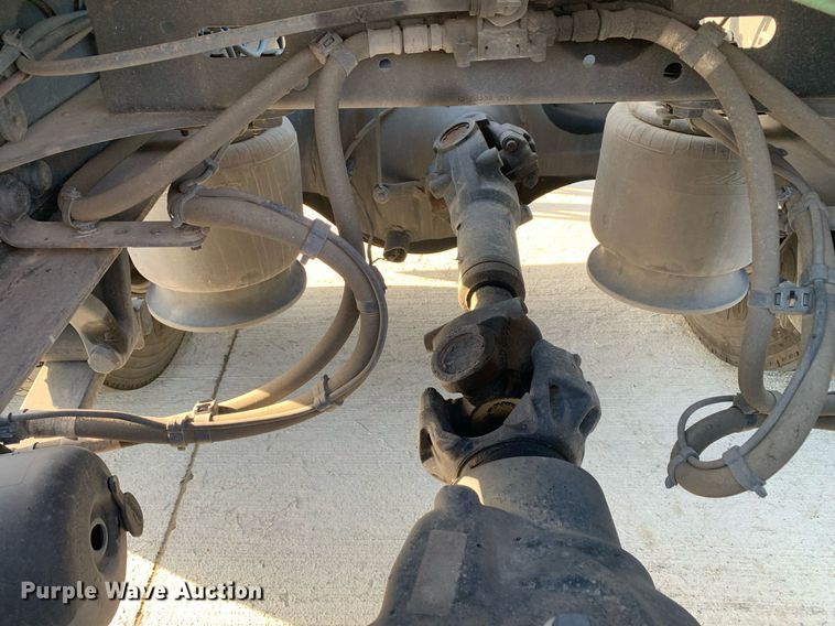 image for item DP8664 2020 Freightliner Cascadia  semi truck