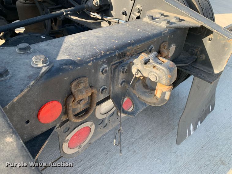 image for item DP8664 2020 Freightliner Cascadia  semi truck