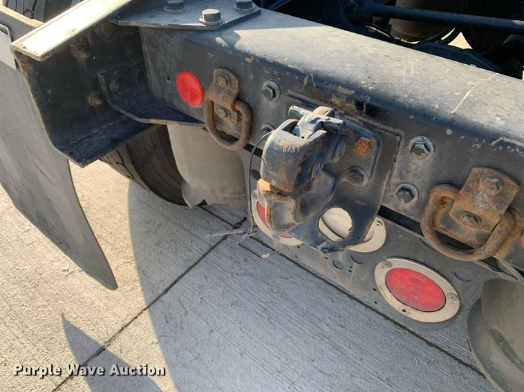 image for item DP8664 2020 Freightliner Cascadia  semi truck