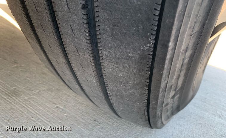 image for item DP8664 2020 Freightliner Cascadia  semi truck