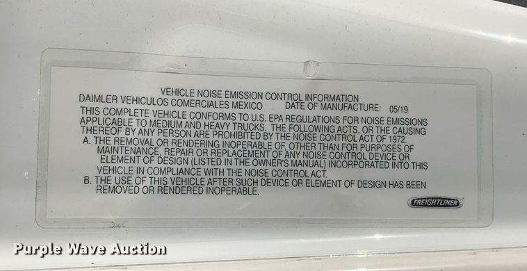 image for item DP8664 2020 Freightliner Cascadia  semi truck