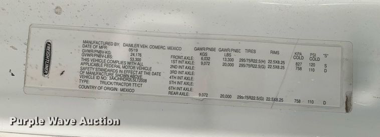 image for item DP8664 2020 Freightliner Cascadia  semi truck