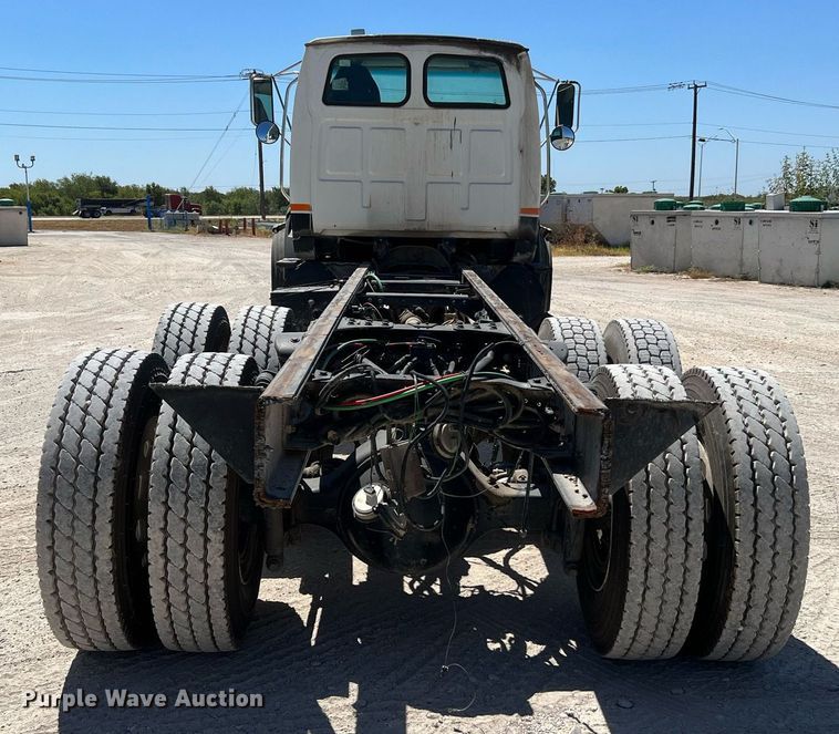 image for item DQ2145 2002 Sterling LT9500  truck cab and chassis