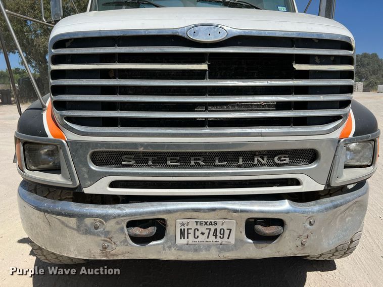 image for item DQ2145 2002 Sterling LT9500  truck cab and chassis
