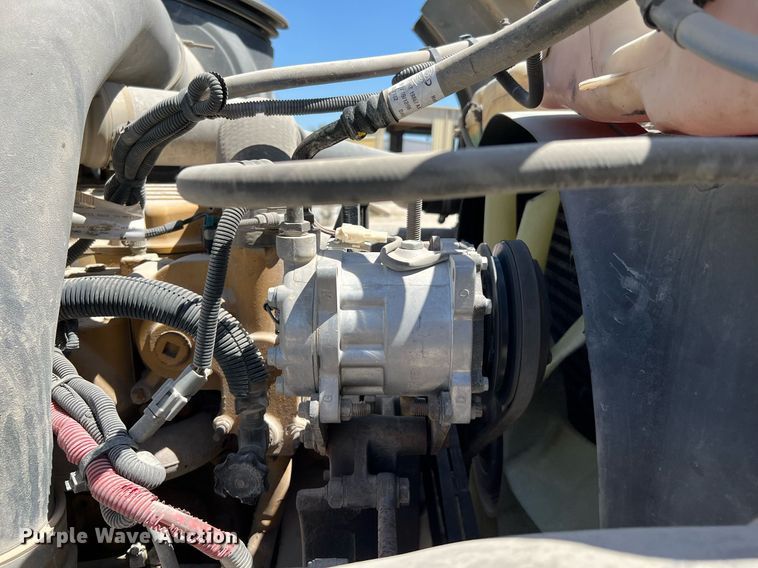 image for item DQ2145 2002 Sterling LT9500  truck cab and chassis