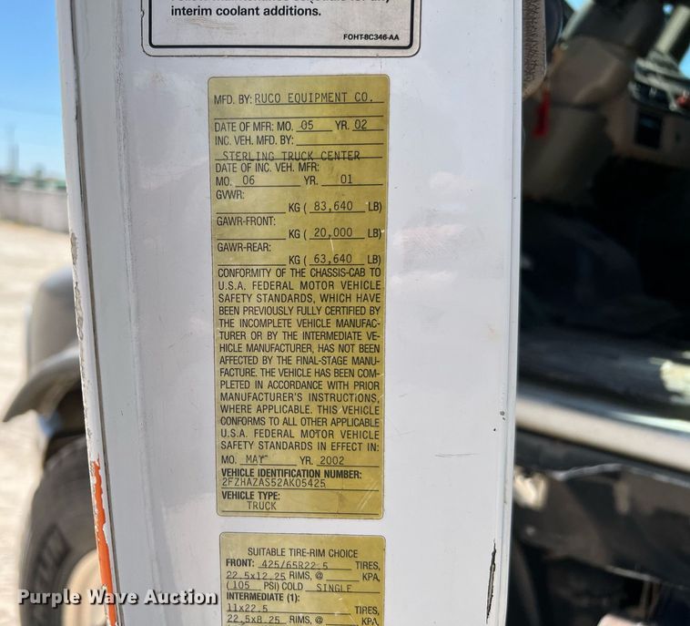 image for item DQ2145 2002 Sterling LT9500  truck cab and chassis