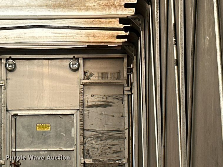 image for item DQ7336 1998 Transcraft  side curtain trailer