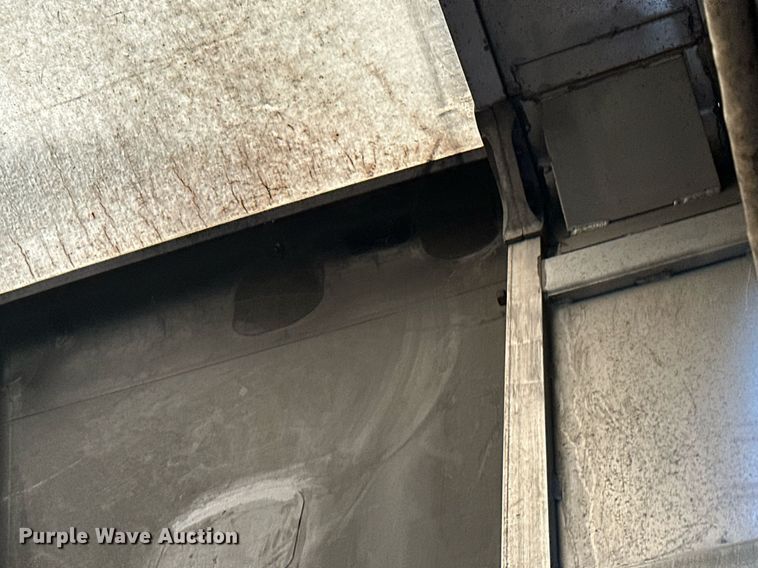 image for item DQ7336 1998 Transcraft  side curtain trailer