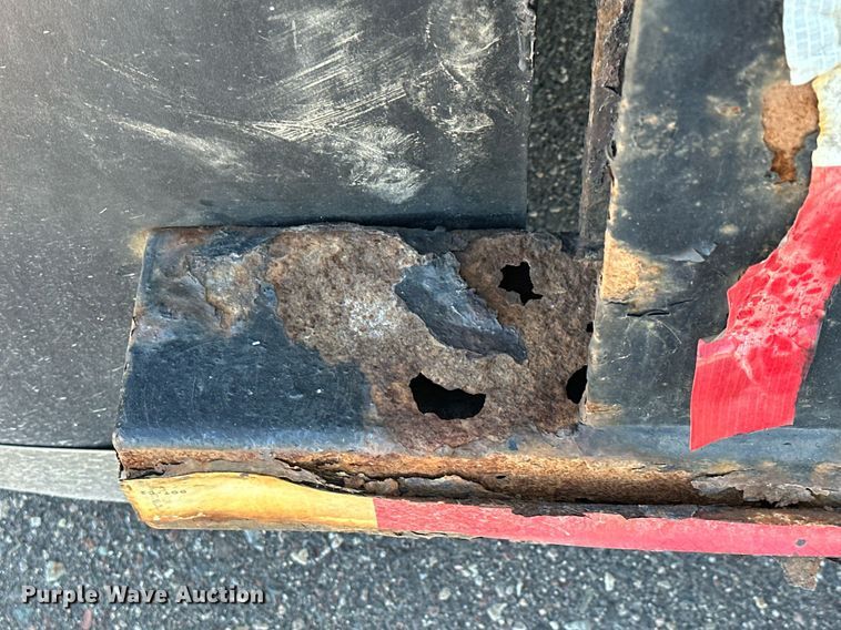 image for item DQ7336 1998 Transcraft  side curtain trailer