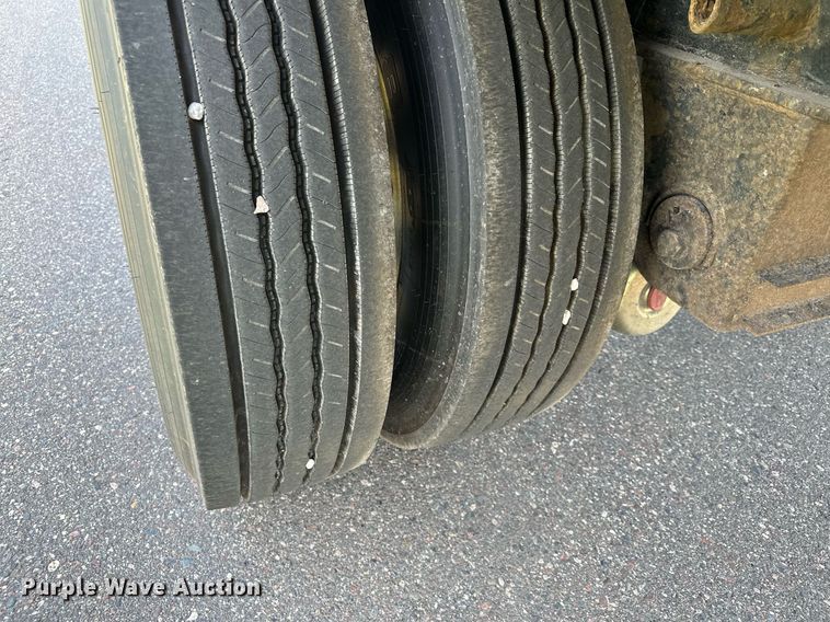 image for item DQ7336 1998 Transcraft  side curtain trailer