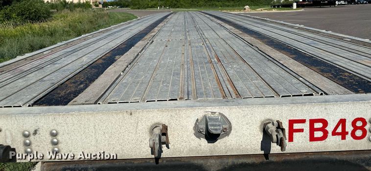 image for item DQ7337 1997 Transcraft Eagle W2  flatbed trailer