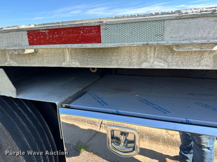 image for item DQ7337 1997 Transcraft Eagle W2  flatbed trailer