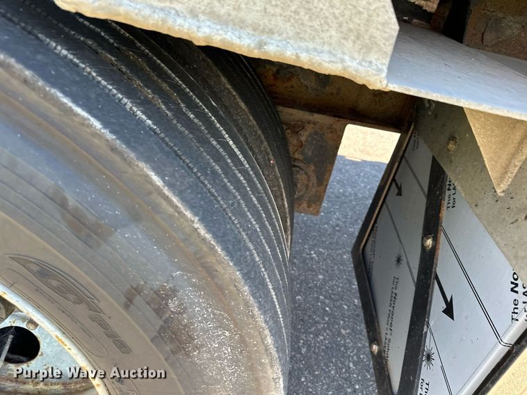 image for item DQ7337 1997 Transcraft Eagle W2  flatbed trailer