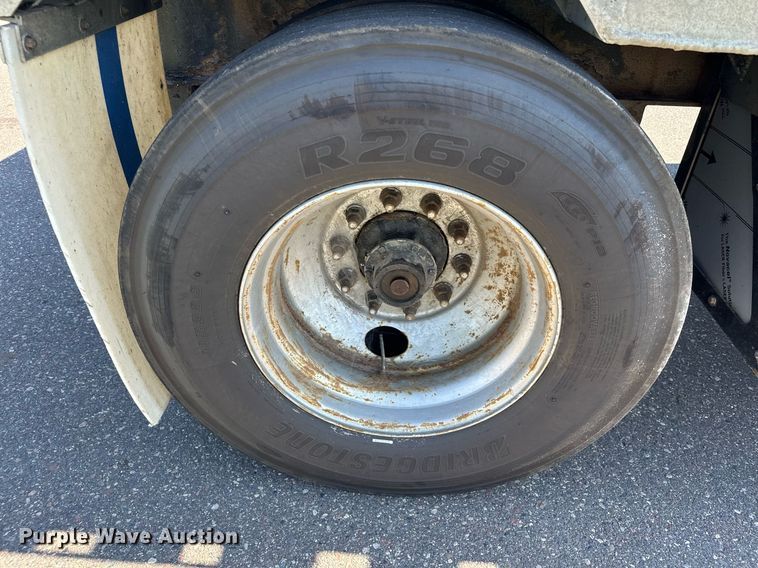 image for item DQ7337 1997 Transcraft Eagle W2  flatbed trailer