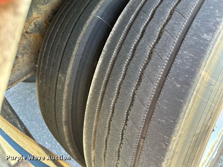 image for item DQ7337 1997 Transcraft Eagle W2  flatbed trailer