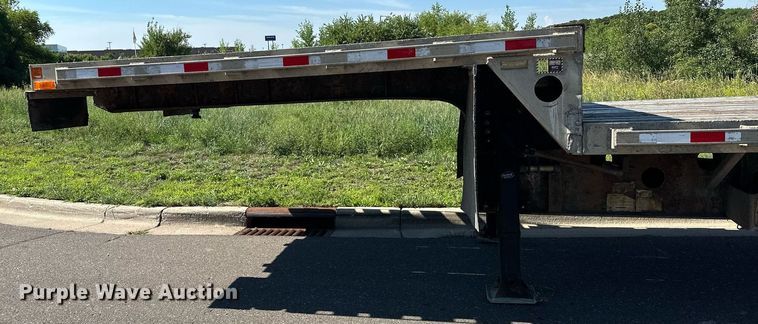 image for item DQ7338 2004 Transcraft D Eagle W2  drop deck trailer