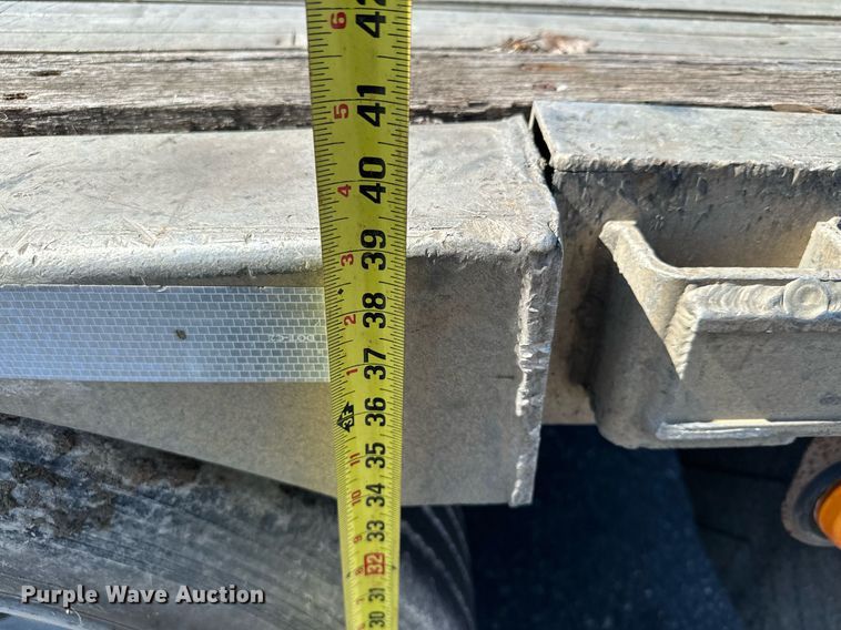 image for item DQ7338 2004 Transcraft D Eagle W2  drop deck trailer