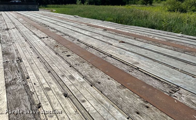 image for item DQ7338 2004 Transcraft D Eagle W2  drop deck trailer