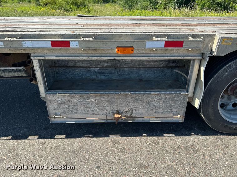 image for item DQ7338 2004 Transcraft D Eagle W2  drop deck trailer