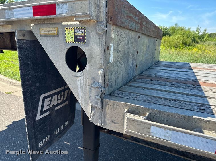 image for item DQ7338 2004 Transcraft D Eagle W2  drop deck trailer