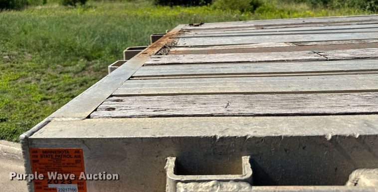 image for item DQ7338 2004 Transcraft D Eagle W2  drop deck trailer