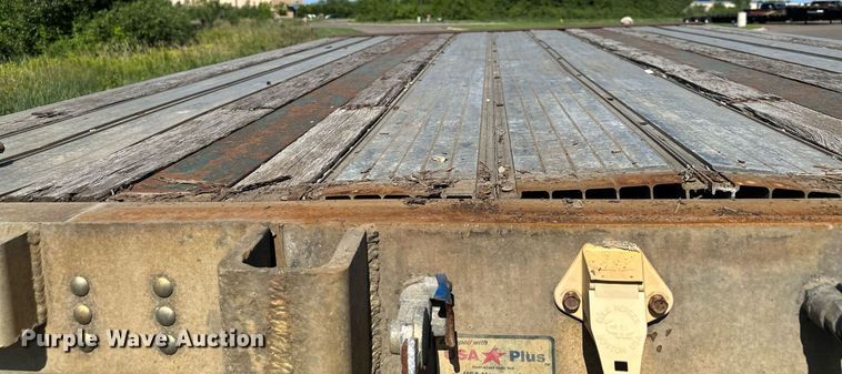 image for item DQ7338 2004 Transcraft D Eagle W2  drop deck trailer