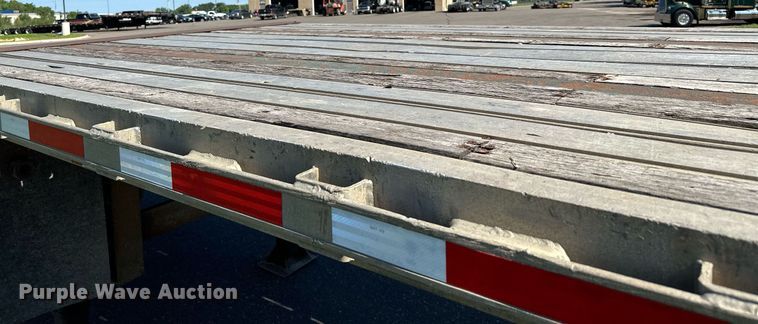 image for item DQ7338 2004 Transcraft D Eagle W2  drop deck trailer