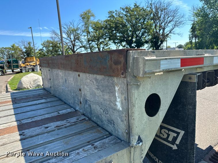 image for item DQ7338 2004 Transcraft D Eagle W2  drop deck trailer