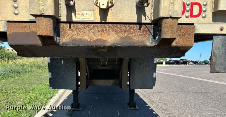 image for item DQ7338 2004 Transcraft D Eagle W2  drop deck trailer