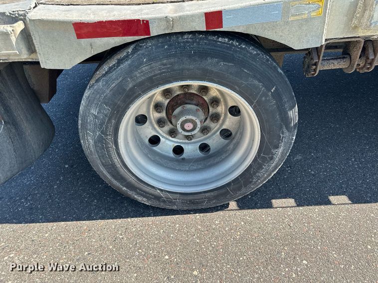 image for item DQ7338 2004 Transcraft D Eagle W2  drop deck trailer