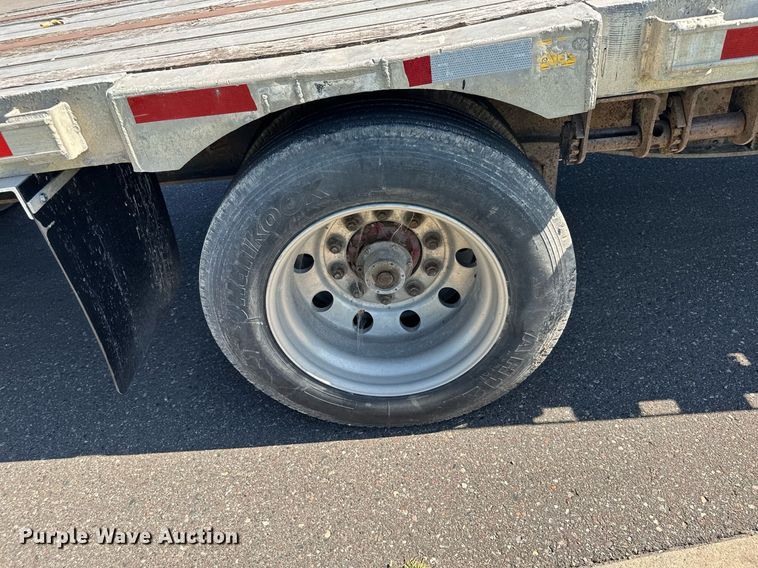 image for item DQ7338 2004 Transcraft D Eagle W2  drop deck trailer