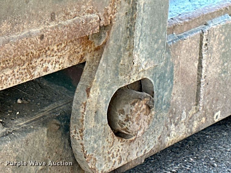 image for item DQ7339 1993 Talbert  lowboy equipment trailer