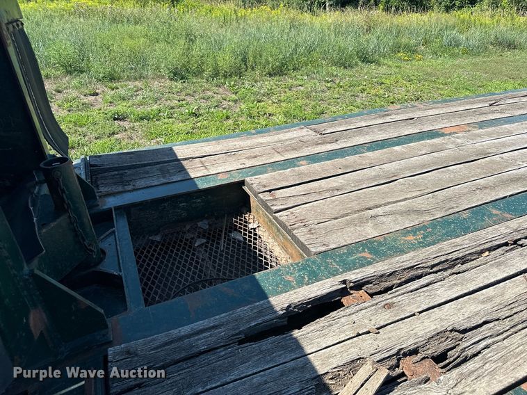 image for item DQ7339 1993 Talbert  lowboy equipment trailer