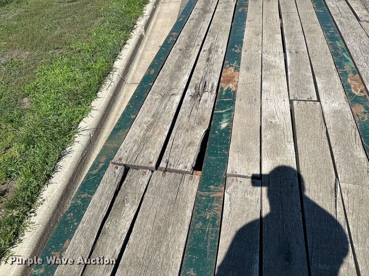 image for item DQ7339 1993 Talbert  lowboy equipment trailer