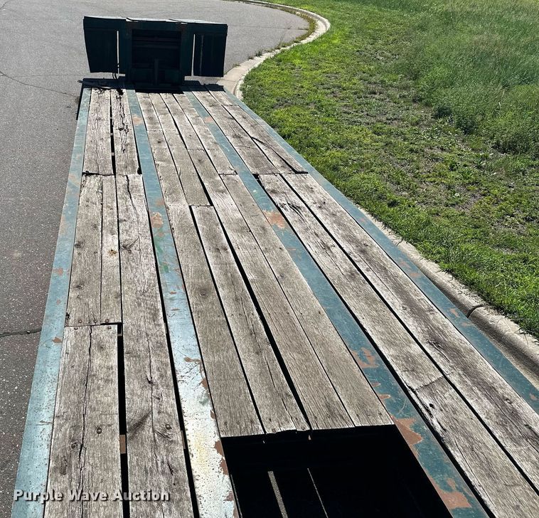 image for item DQ7339 1993 Talbert  lowboy equipment trailer
