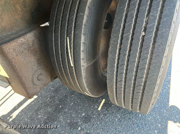 image for item DQ7339 1993 Talbert  lowboy equipment trailer