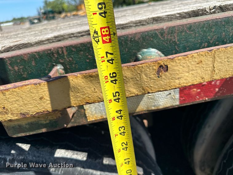 image for item DQ7340 1988 Transcraft  flatbed trailer