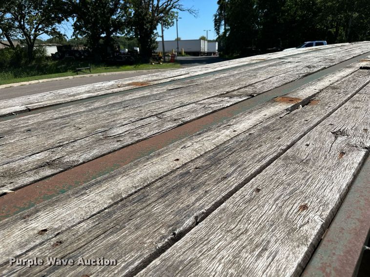 image for item DQ7340 1988 Transcraft  flatbed trailer