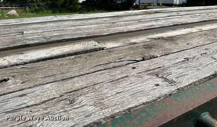 image for item DQ7340 1988 Transcraft  flatbed trailer