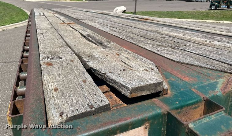 image for item DQ7340 1988 Transcraft  flatbed trailer