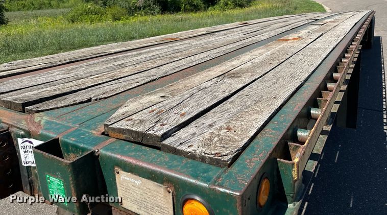 image for item DQ7340 1988 Transcraft  flatbed trailer