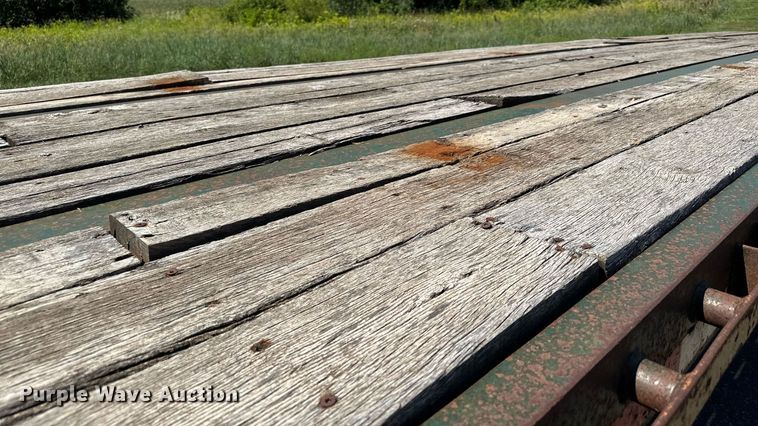 image for item DQ7340 1988 Transcraft  flatbed trailer